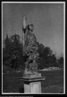 Białystok, Ogrody Branickich, rzeźba ogrodowa