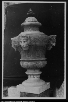 Białystok, Ogrody Branickich, wazon