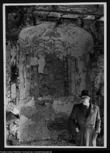 Białystok, ruiny Pałacu Branickich (wnętrze pokoju hetmańskiego przed konserwacją)