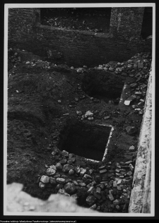 Białystok, ruiny Pałacu Branickich (wykop wnętrza - skrzydło lewe)