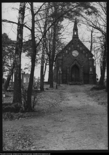 Puchały, kaplica cmentarna