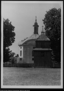 Klukowo, kości&oacute;ł Najświętszej Maryi Panny Częstochowskiej i dzwonnica