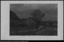 Grądy-Woniecko, baszta obronna