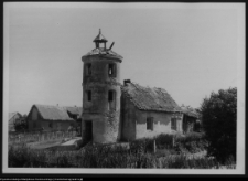 Grądy-Woniecko, baszta obronna