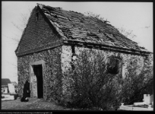 Nowogród, kaplica na cmentarzu