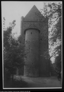 Szamotuły, baszta Halszki, zwana również Basztą Czarnej Księżniczki