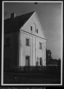 Stawiski, budynek poklasztorny