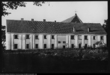 Stawiski, budynek poklasztorny