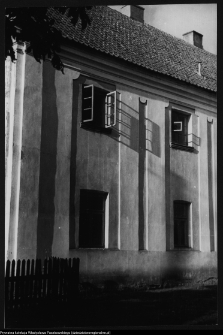 Stawiski, budynek poklasztorny