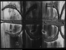 Rutki, drzwi lamusa przy plebanii