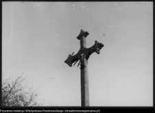 Krasnybór, krzyż przydrożny