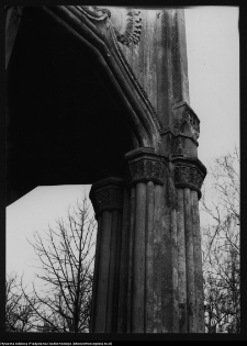 Dowspuda, podjazd pałacu