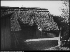 Korkliny, chata wiejska