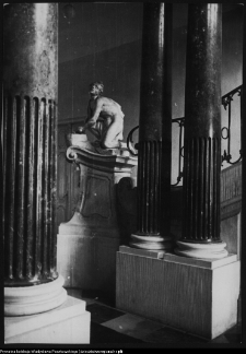 Białystok, Pałac Branickich, wnętrze, westybul z klatką schodową