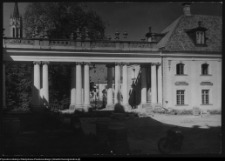 Białystok, Pałac Branickich, kolumnada łącząca pałac z oficyną