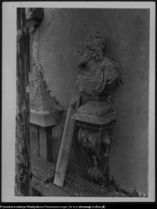 Białystok, Pałac Branickich, popiersie na elewacji pałacowej