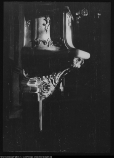 R&oacute;żanystok, kości&oacute;ł