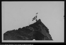 Mała Huta, brama folwarczna