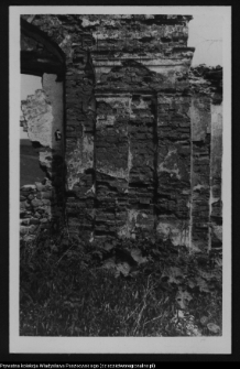 Mała Huta, brama folwarczna