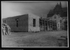 Białystok, odbudowa śródmieścia. Budynek dawnej zbrojowni