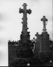 Chodor&oacute;wka, krzyże cmentarne