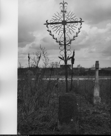 Chodor&oacute;wka, krzyże cmentarne