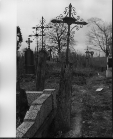 Chodor&oacute;wka, krzyże cmentarne