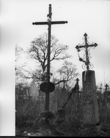 Chodor&oacute;wka, krzyże cmentarne