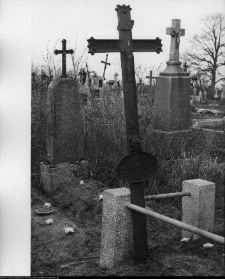 Chodor&oacute;wka, krzyże cmentarne