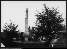 Sejny, pomnik Matki Polki