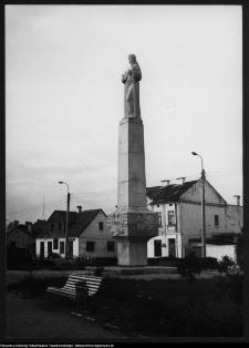 Sejny, pomnik Matki Polki