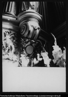 R&oacute;żanystok, kości&oacute;ł