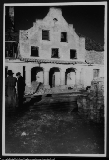 Bęćkowo, odbudowa dworu