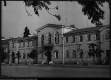 Suwałki, gimnazjum - plac Mickiewicza