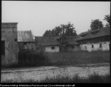 Makowlany, budynek gospodarczy