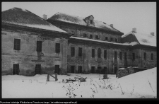 Supraśl, Pałac Opatów