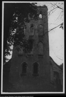 Banie Mazurskie, kościół