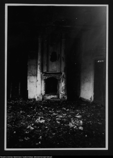 Łosośna, drewniany dw&oacute;r