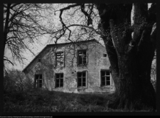 Cisów, dwór Brzostowskich