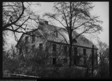 Cisów, dwór Brzostowskich