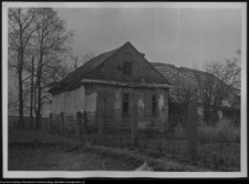 Strabla, budynki przypałacowe