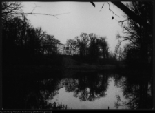 Ciechanowiec, widok na ogr&oacute;d i pałac