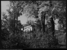 Ciechanowiec, widok na ogród i pałac