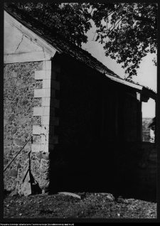 Mogilnice, spichlerz