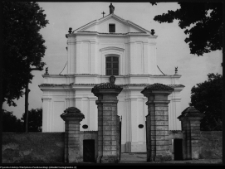 Ciechanowiec, kości&oacute;ł pw. Tr&oacute;jcy Przenajświętszej