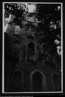 Banie Mazurskie, kościół