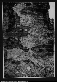 Mielnik, ruiny gotyckiego kościoła Świętej Trójcy